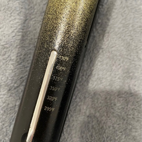 Hair Straightener - Picture 3 of 3